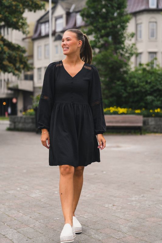 Nuro Dress Black 