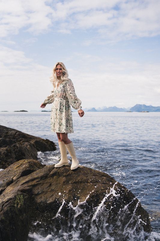 Anna Dress Green Tint Flower 