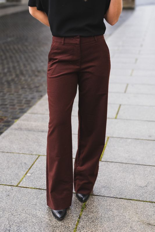 Dena 061 Currant Long 