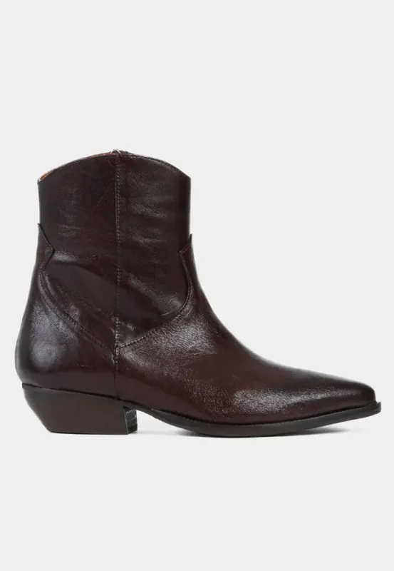 Berry Dark Brown 