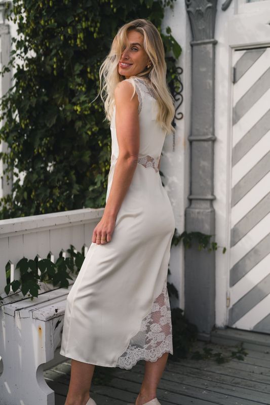 Desire Lace Trimmed Cut Out Midi Dress Vanilla 