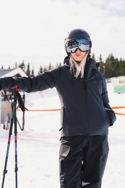 W Tryvann Light Down Jacket Dark Grey 