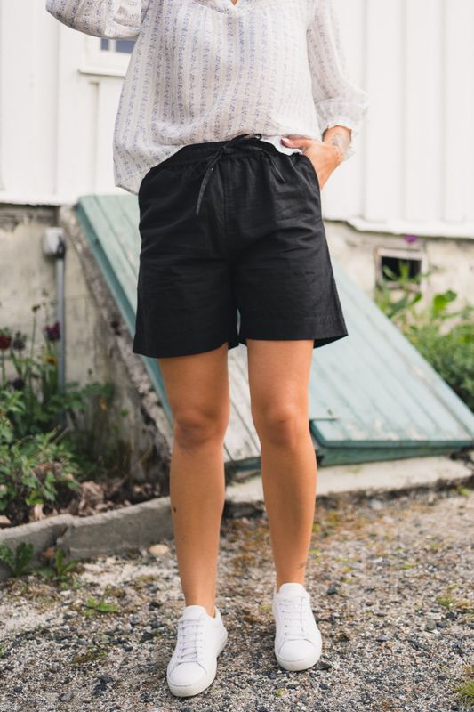 Shea Linen Shorts Black 