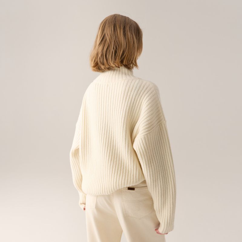 Alba Ribbed Turtleneck Ecu 