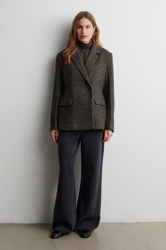Emi New Fitted Blazer Demitasse