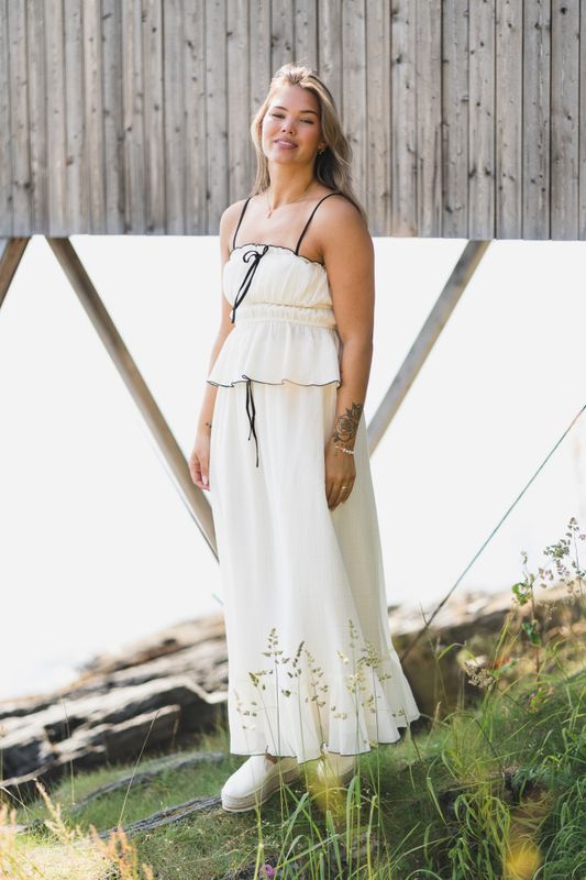 Emberly Crepe Top Creme 