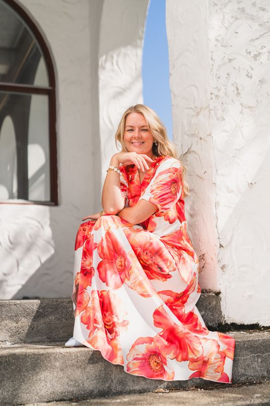 Faye Dress Maui Flower 