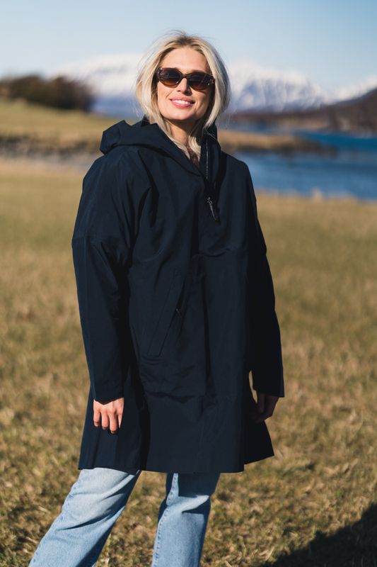 Aalesund Poncho Dark Navy