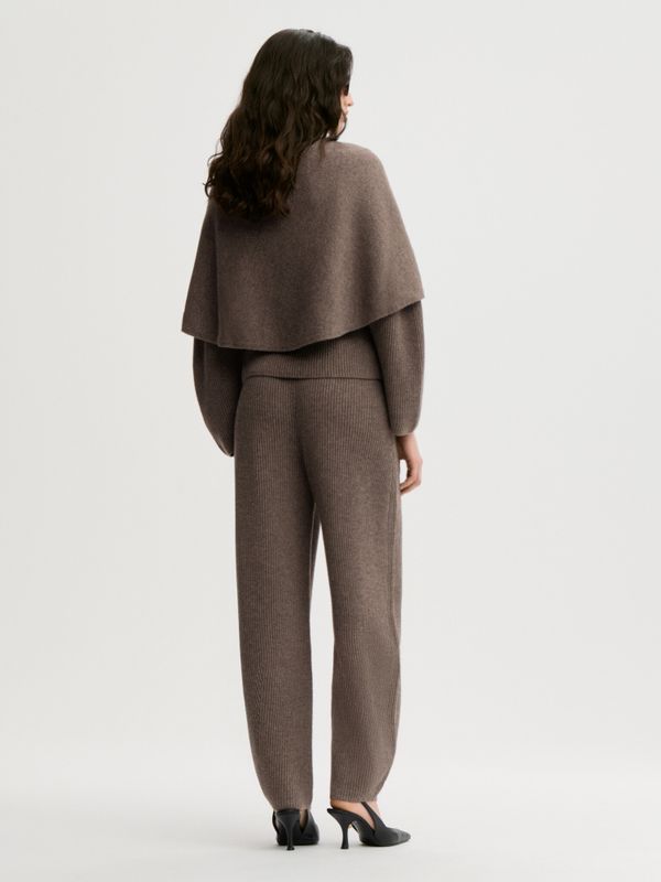 Pinne Wool Cape Fosil 
