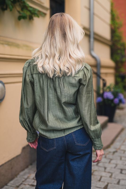 Femine Shirt Olivine 